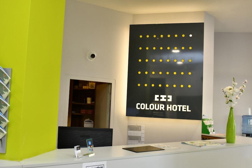 Colour Hotel 3*